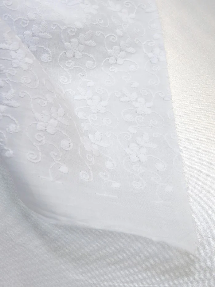 Daisy Flower Lace Fabric - White - Image 5