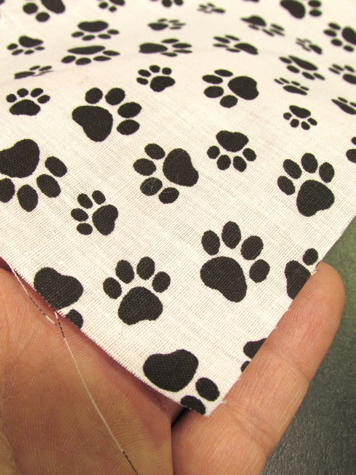 Poly Cotton Printed Fabric Animal Paws / White/Black Paws / Sold By The Yard - Image 2